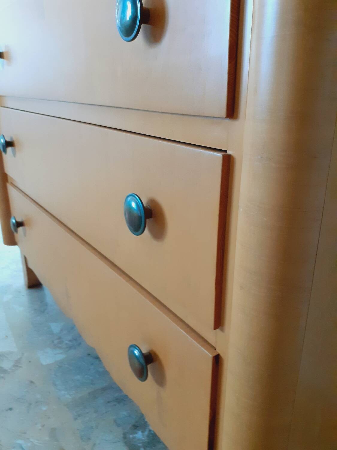 Art Deco chest of drawers