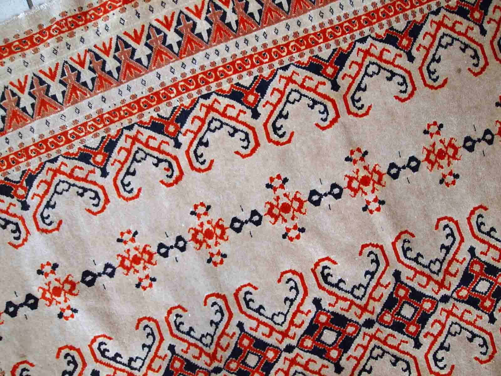 Vintage carpet Uzbek Bukhara handmade 127cm x 173cm 1960s, 1C491