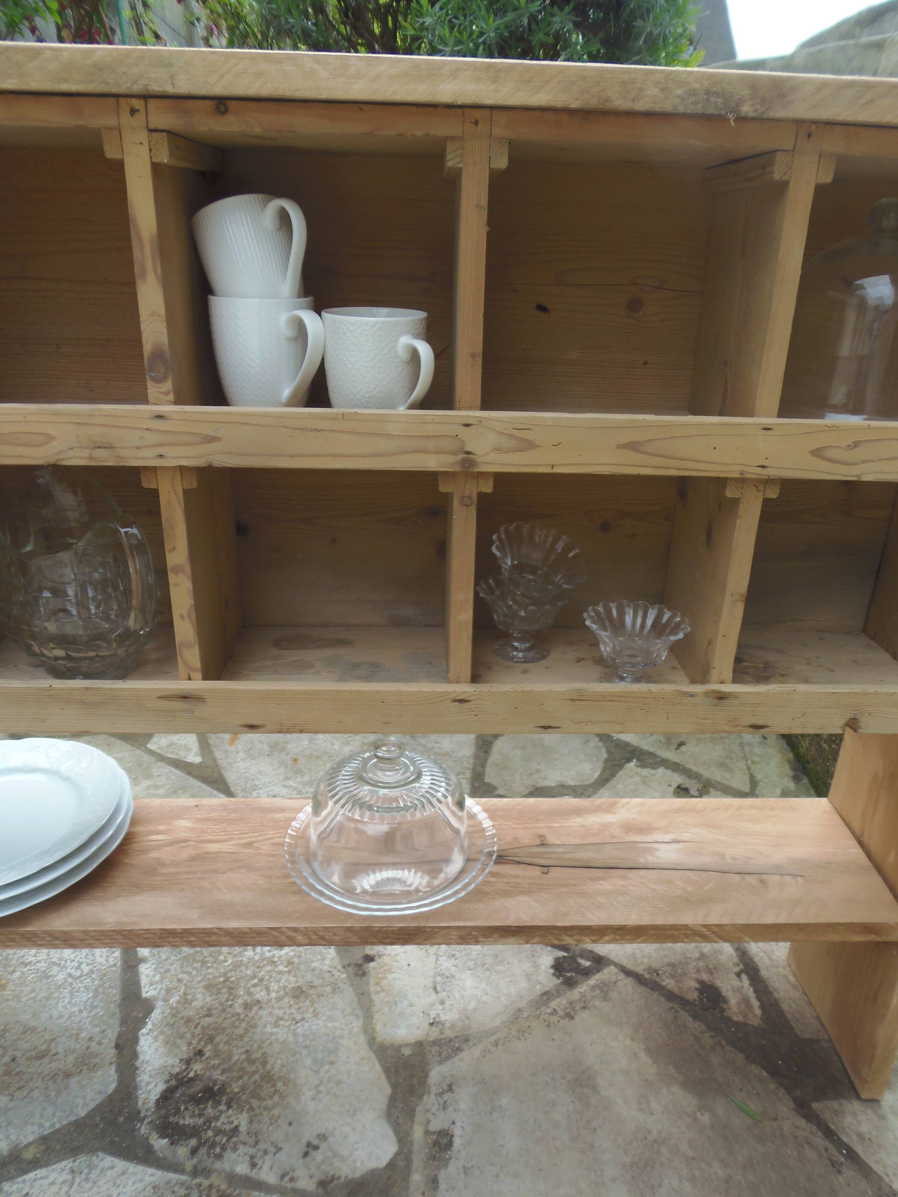Vintage pitch pine craft furniture, 20 lockers, 2 mobile shelves