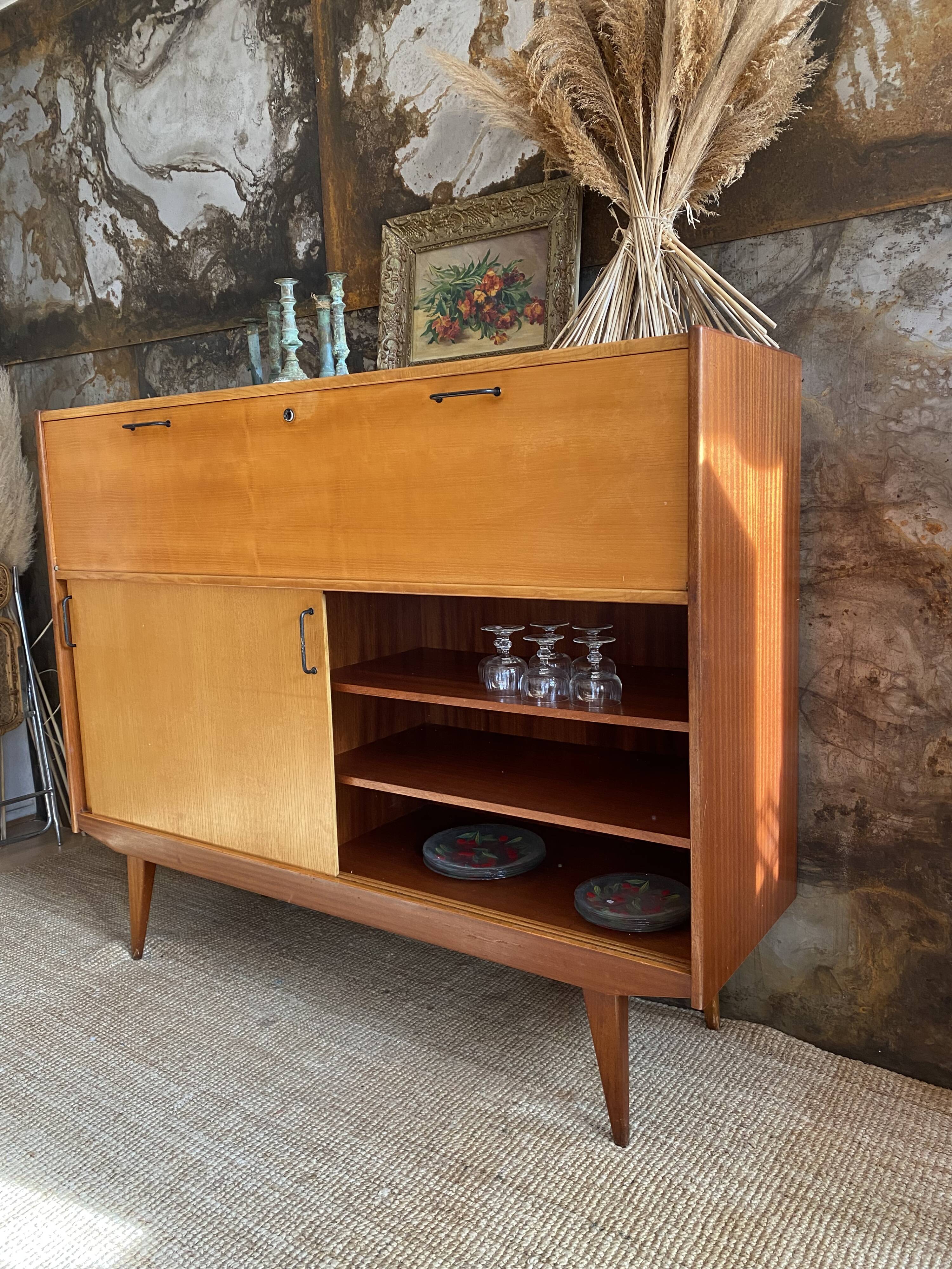 Enfilade years 60 feet compass