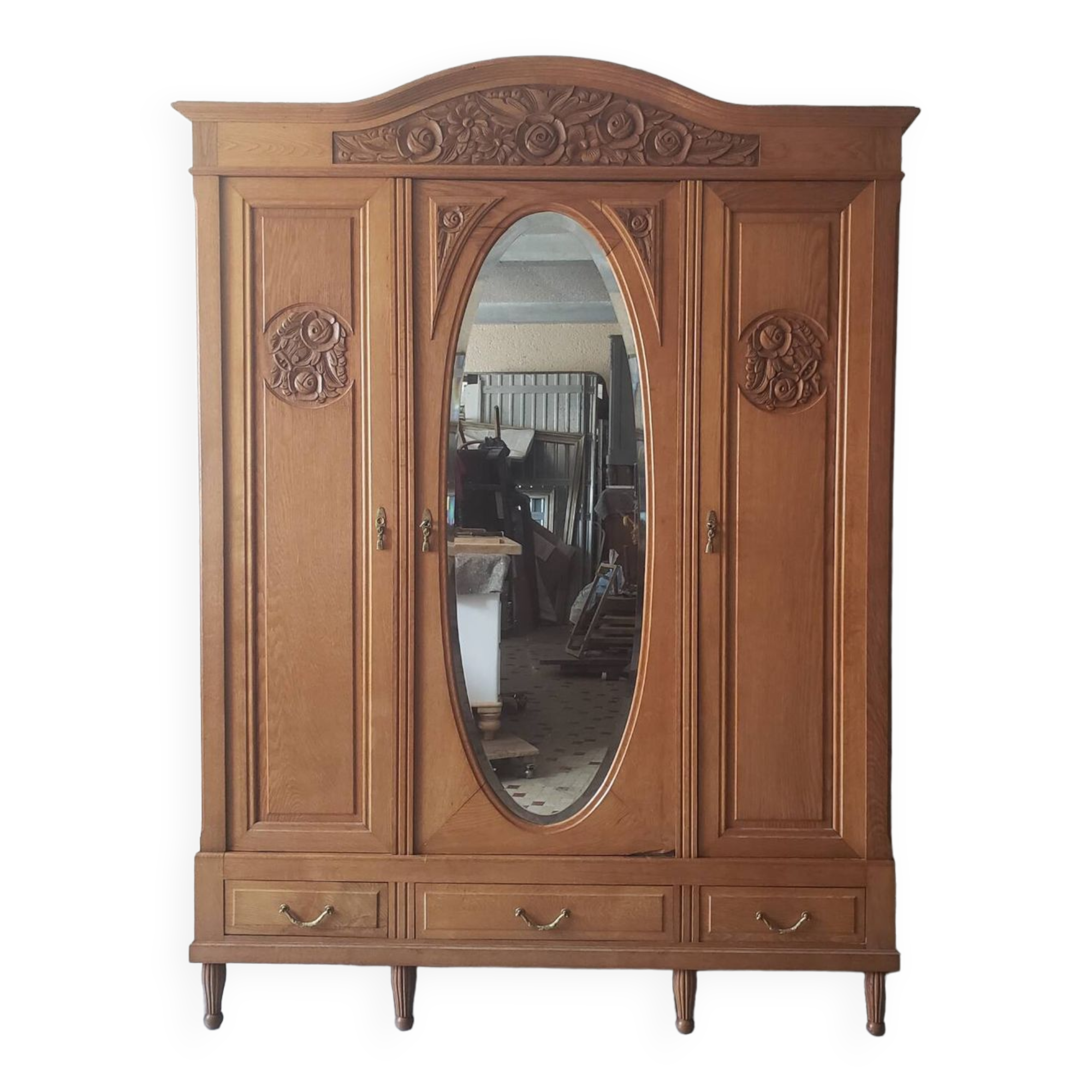 Solid oak dressing cabinet