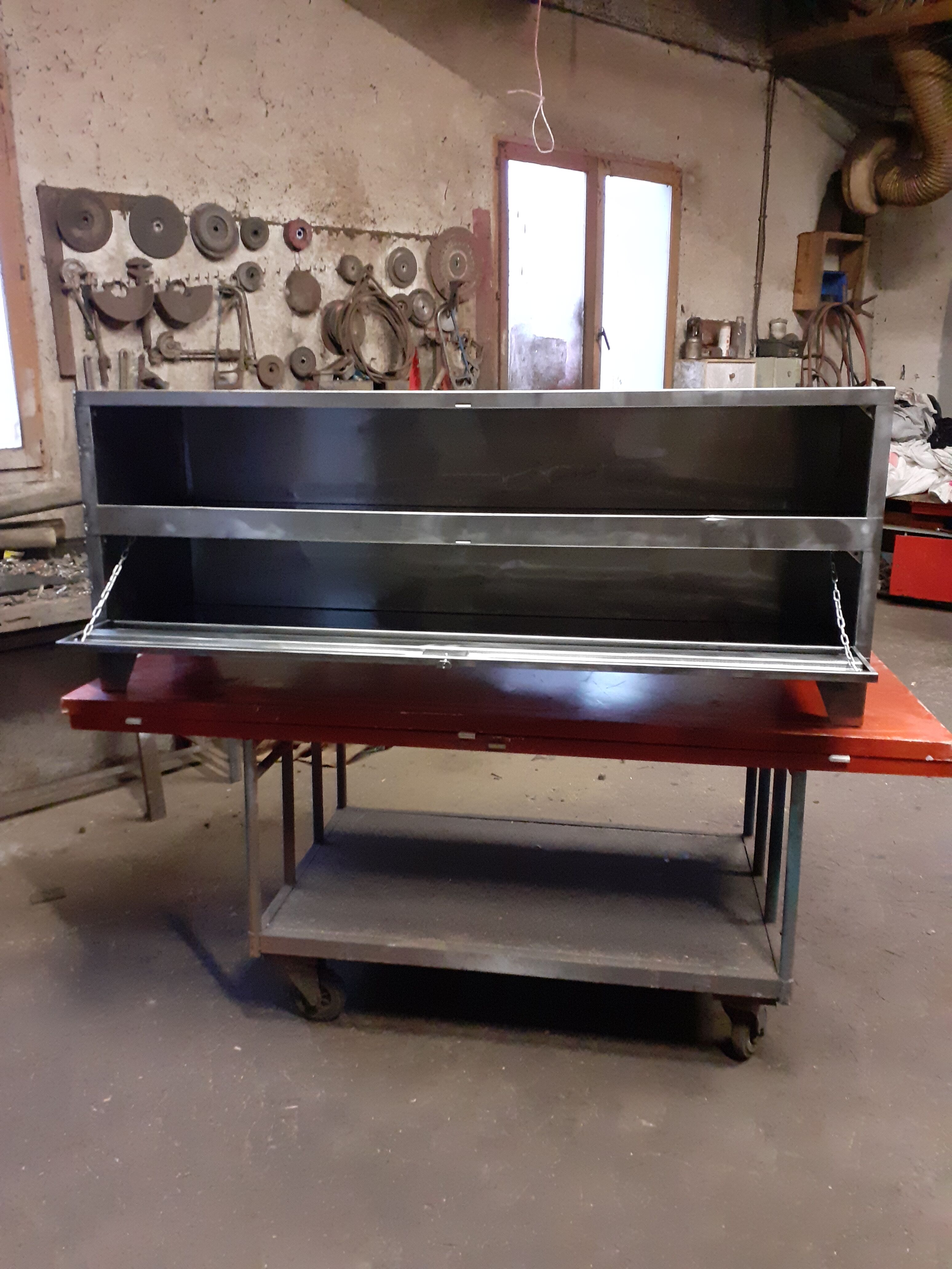 Enfilade or bahut tv indus