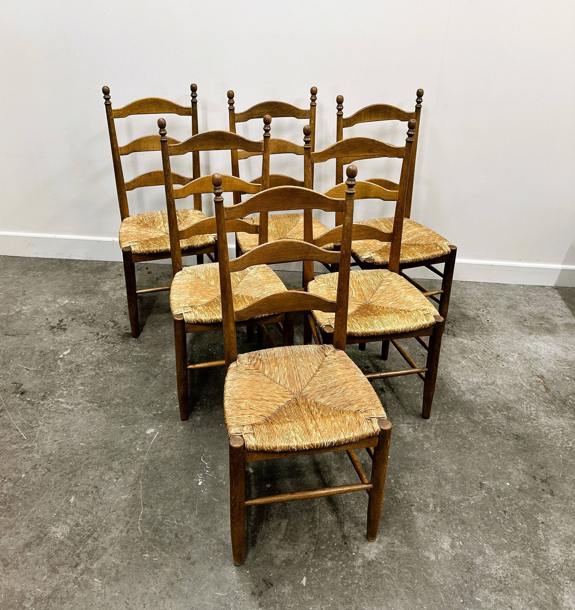 Set of 6 French Elegant Oak Farmhouse Country Dining Chairs wit Rush Seatin