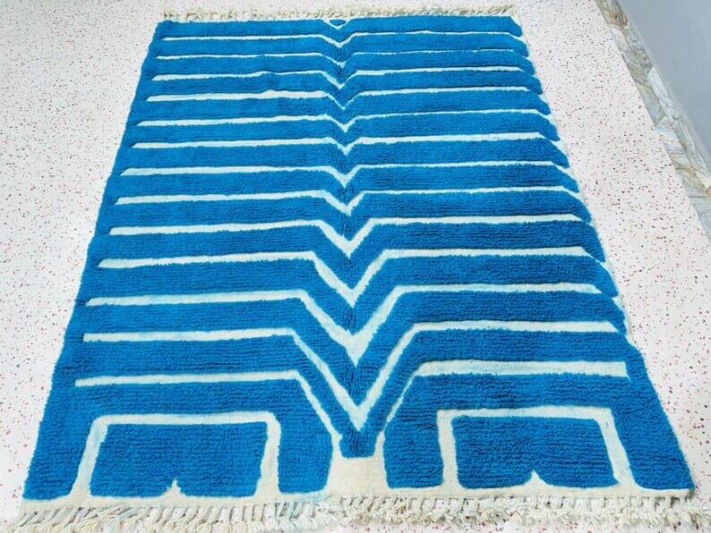 Traditional handmade pure wool rug, size 150 x 250 cm