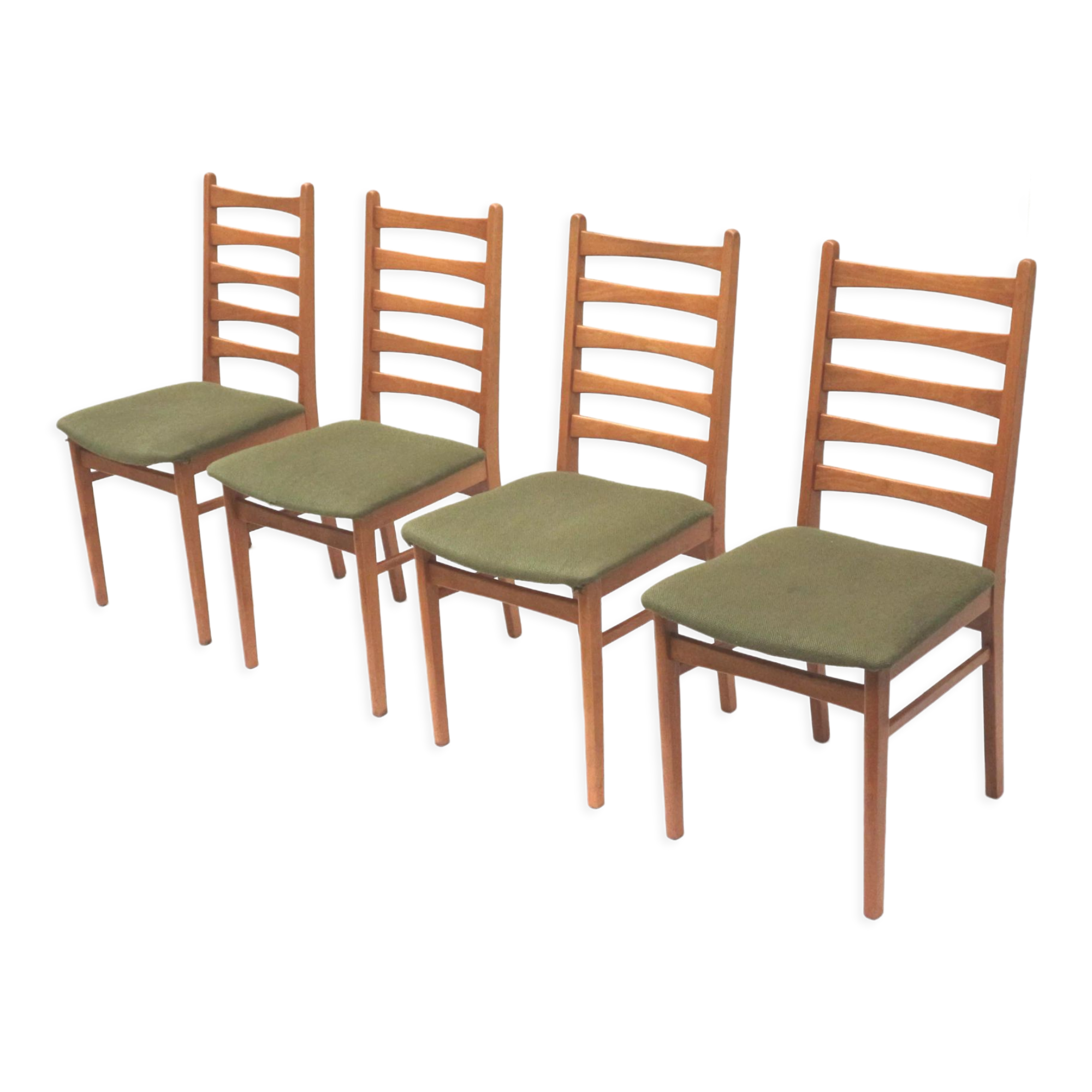 Set of 4 dining room chairs made in the 1960s