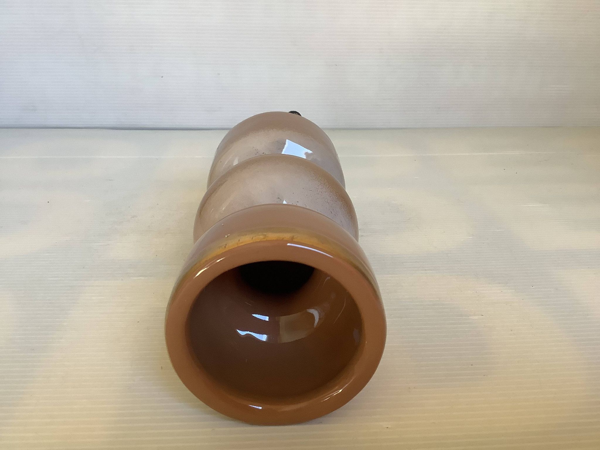 Vase pagode céramique beige