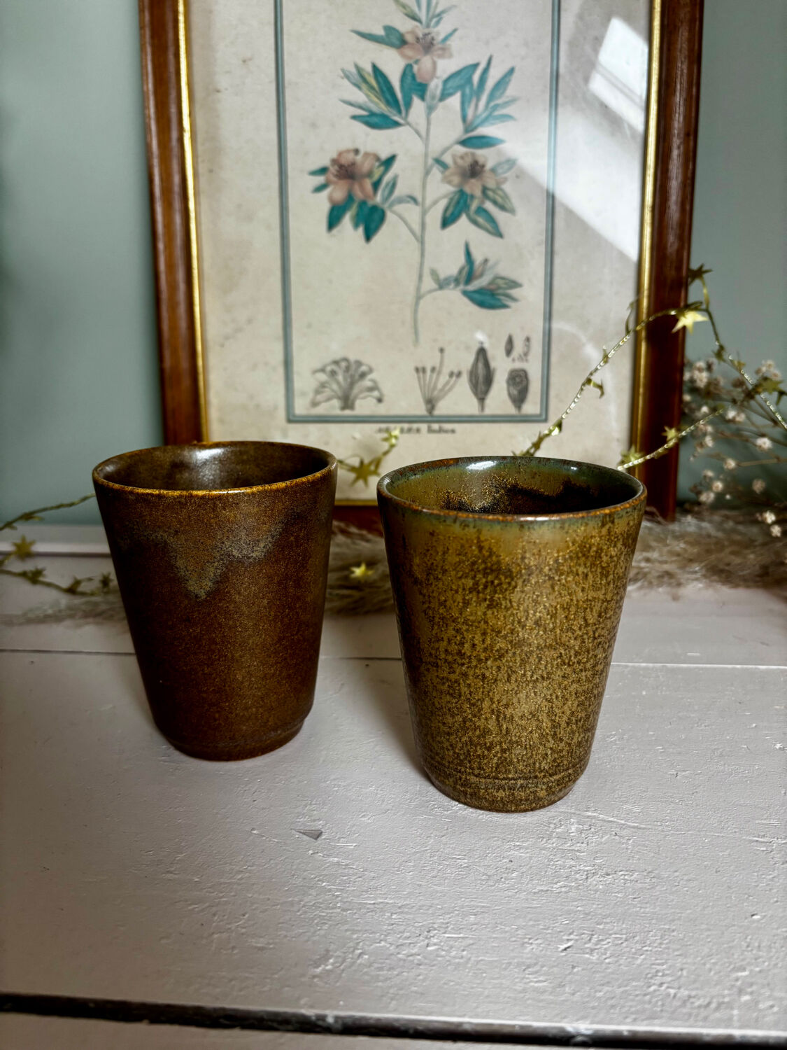 Set of 4 cup glasses in Digoin stoneware and others.
