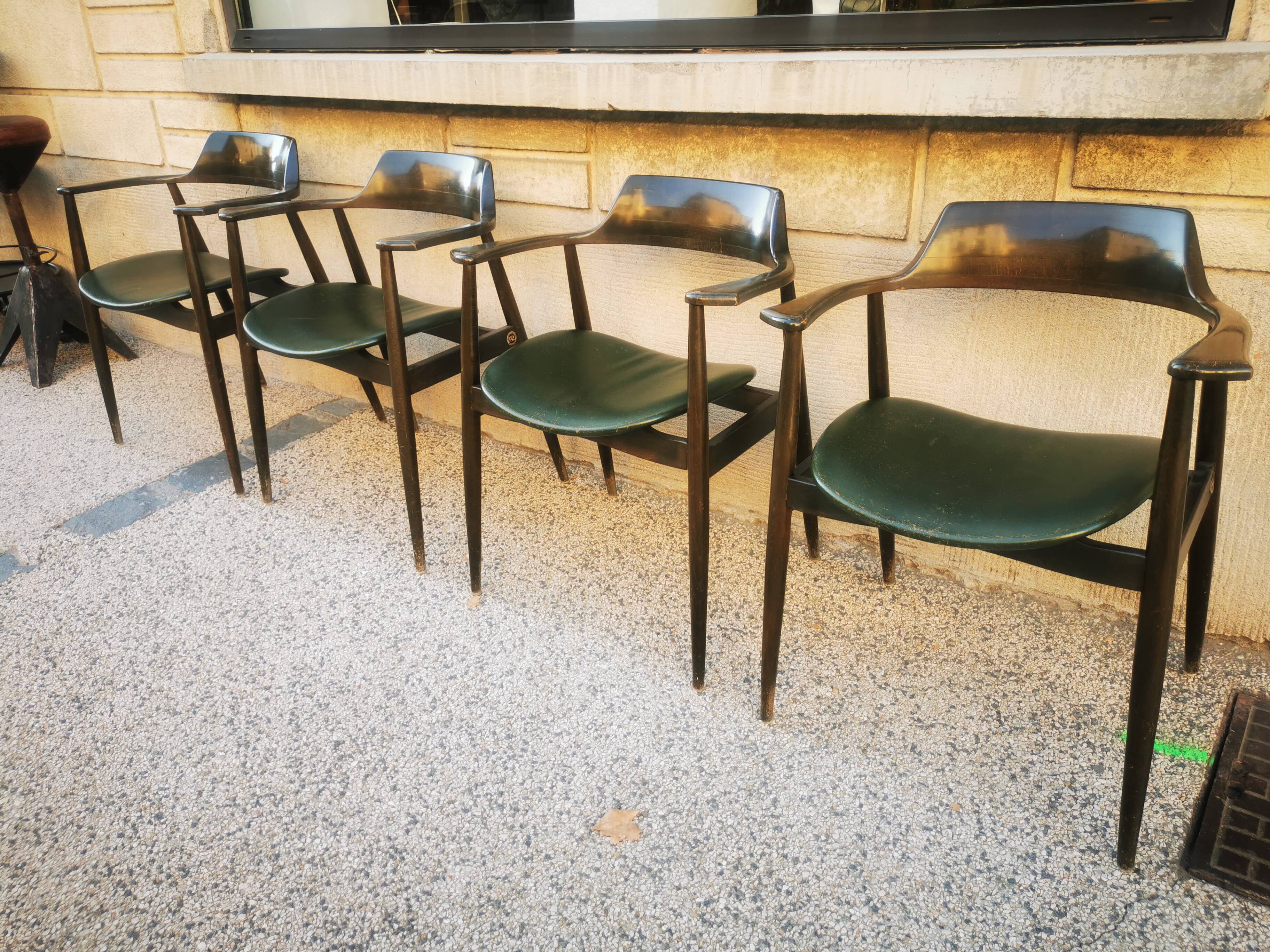 Suite of 4 design chairs by ag barcelona