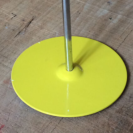 Yellow-lace-sheet metal table lamp