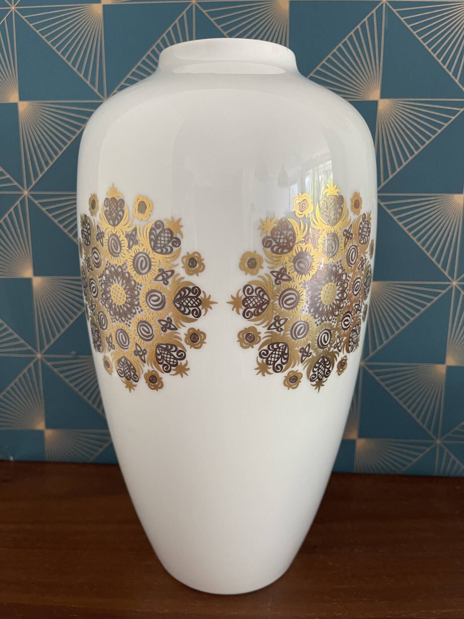 Bavarian porcelain vase H&C Heinrich Selb, Art Nouveau style