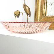 Plat rond en verre dépression rose "Rosaline" Arcoroc de Luminarc