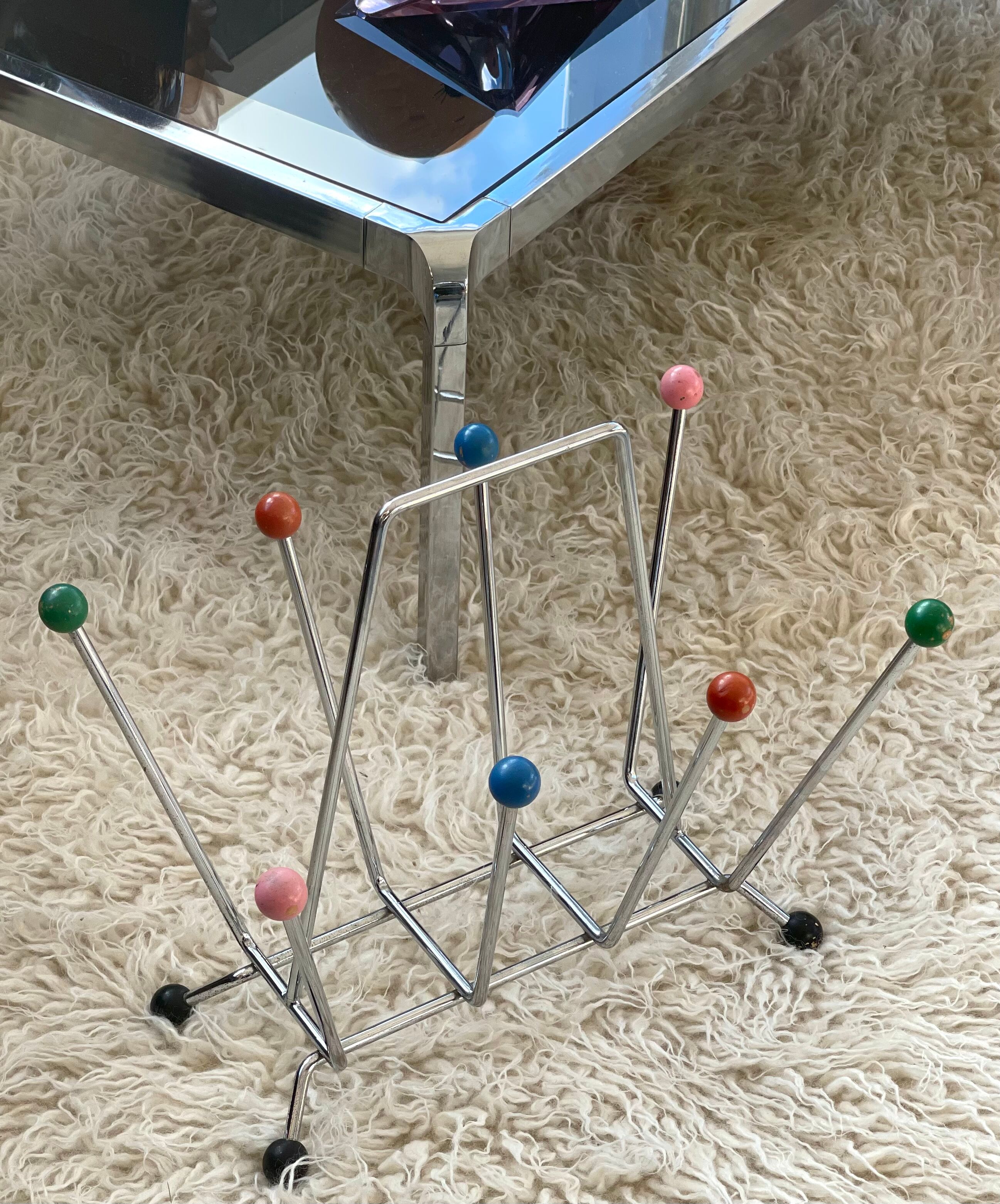 Sputnik magazine holder 1970