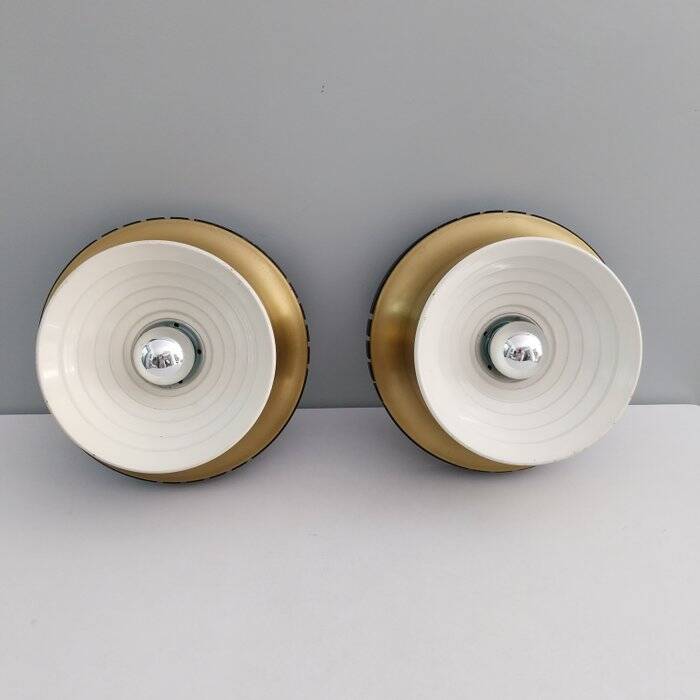 Pair of Italian wall lights from the 70s