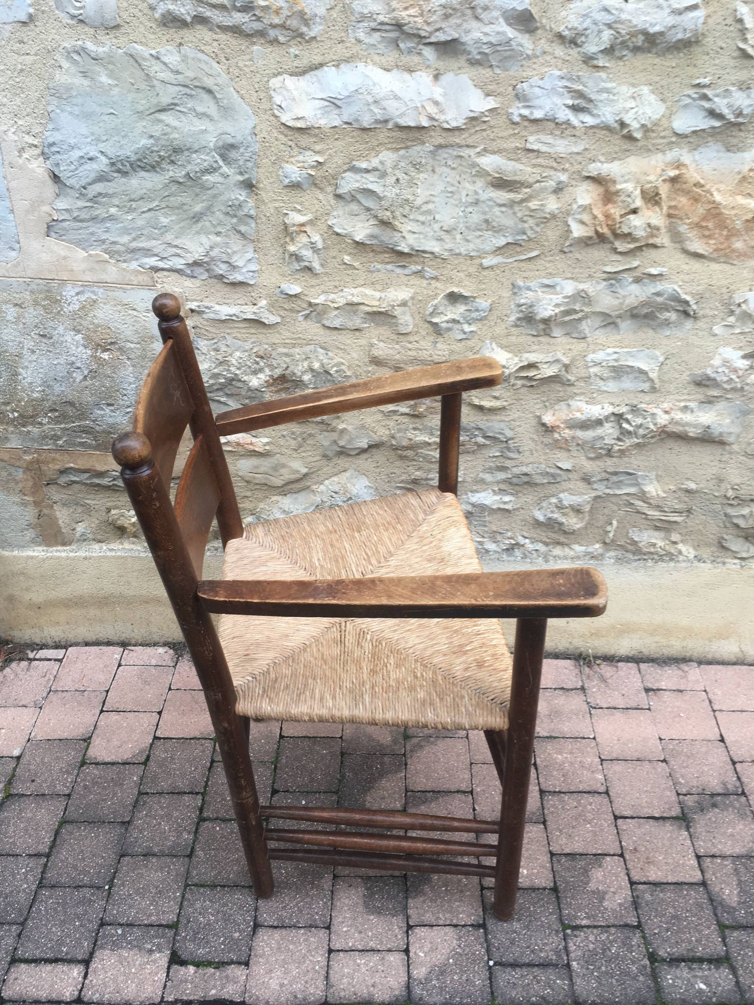 Fauteuil paillé rustique