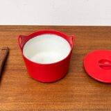 Red enamelled cast iron pot in mid-century style with teak handle by Timo Sarpaneva for Rosenlew of Finland, 1960s.