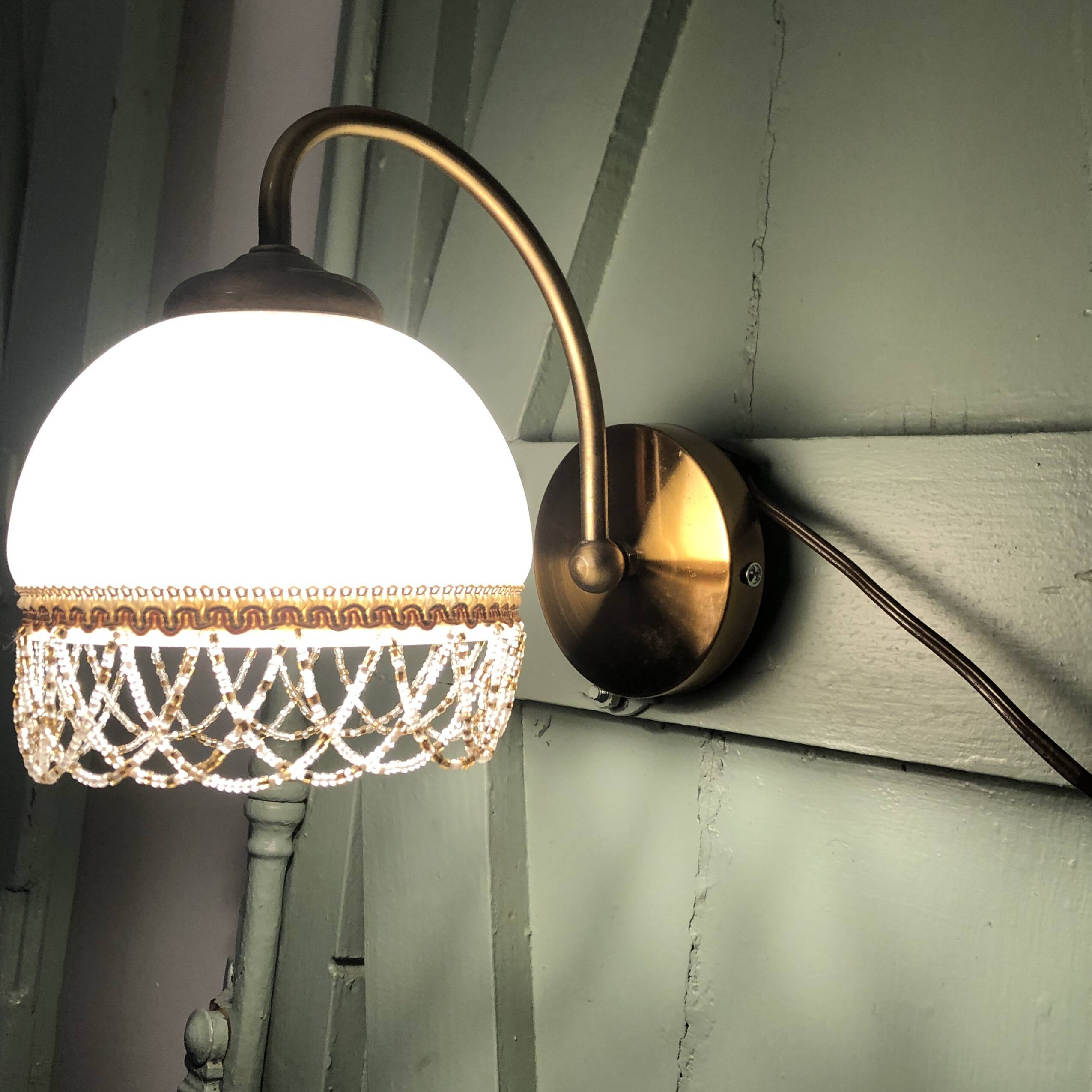 Art Deco wall light