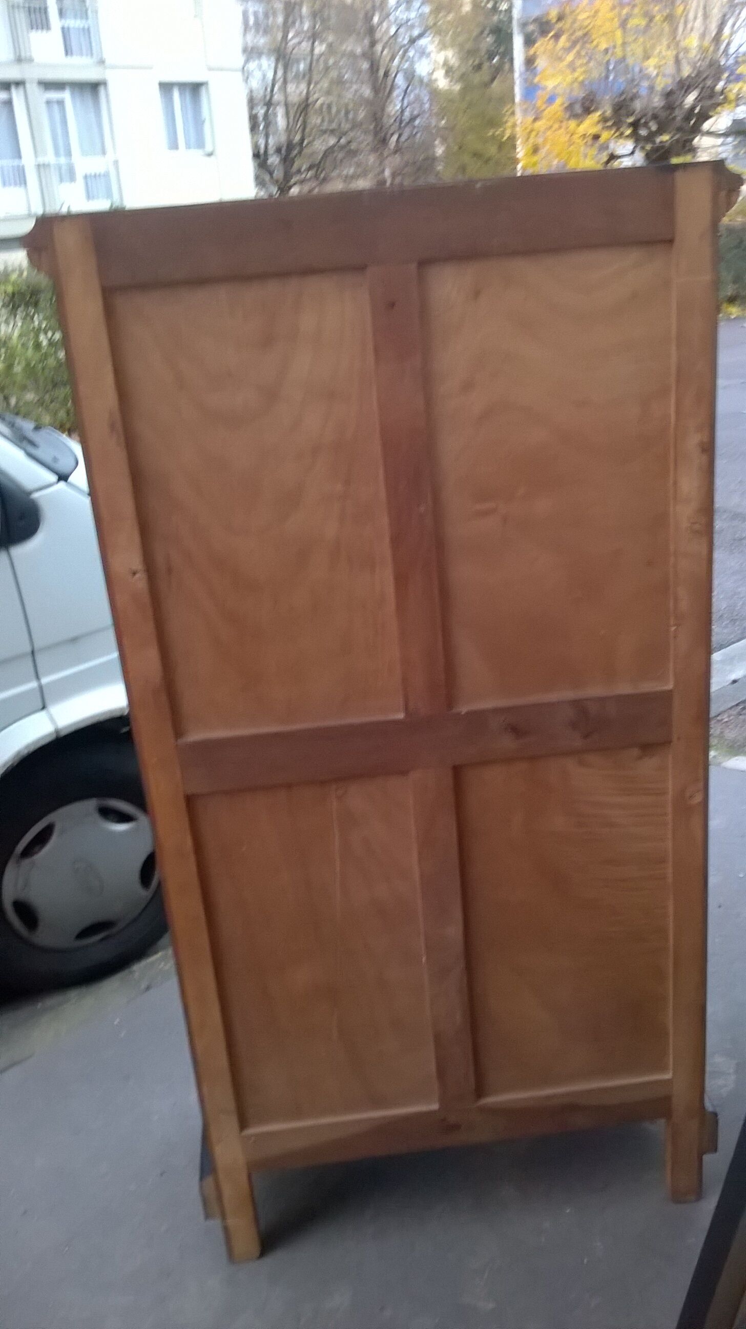 Parisian showcase cabinet