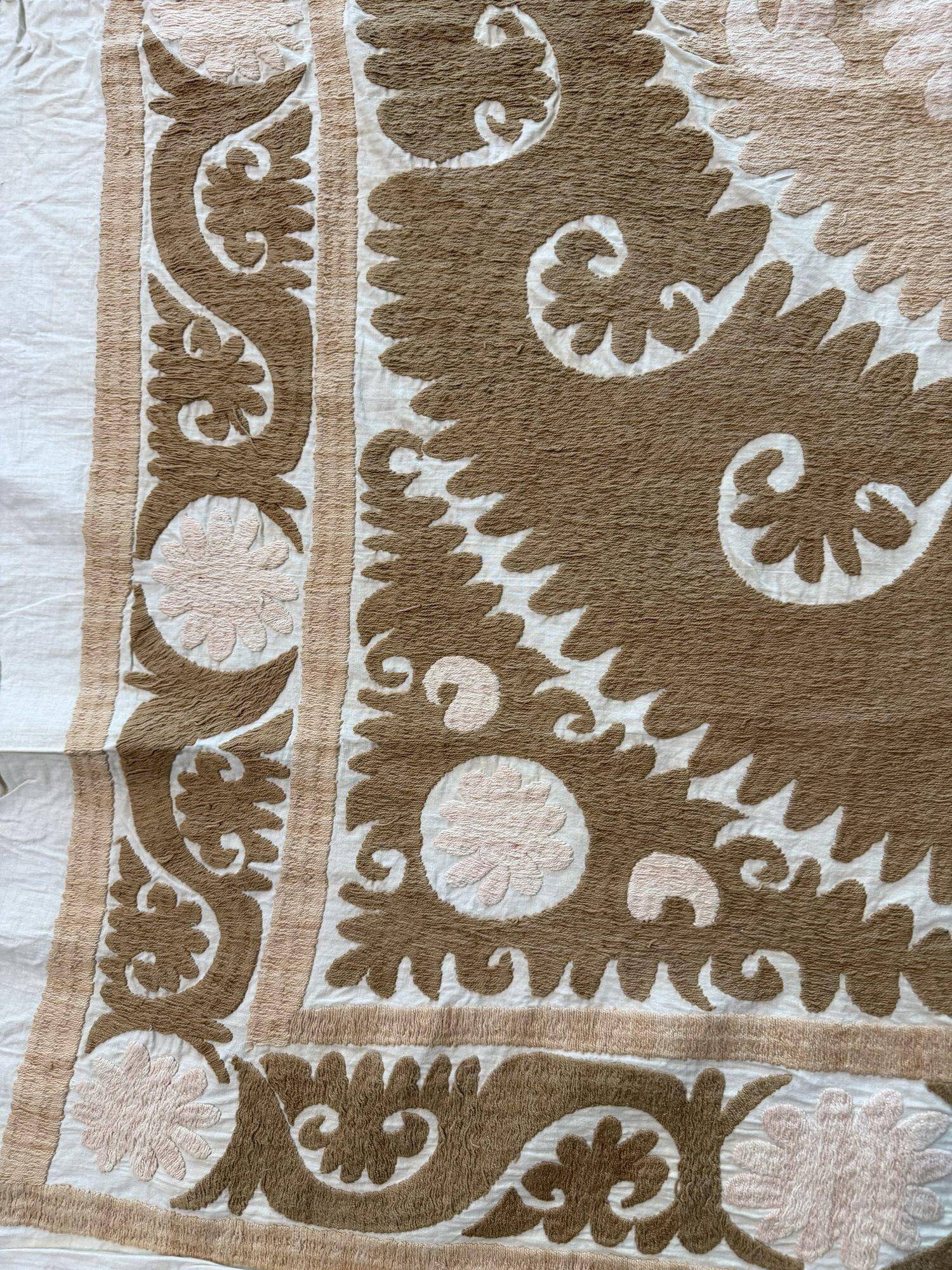 Vintage hand-embroidered tablecloth 144x170 cm