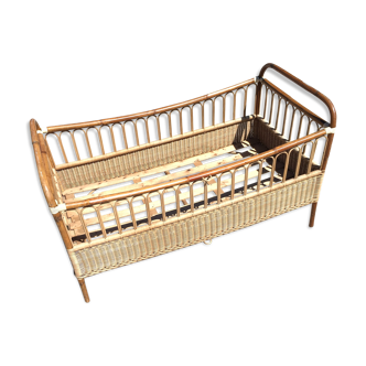 Rattan bed