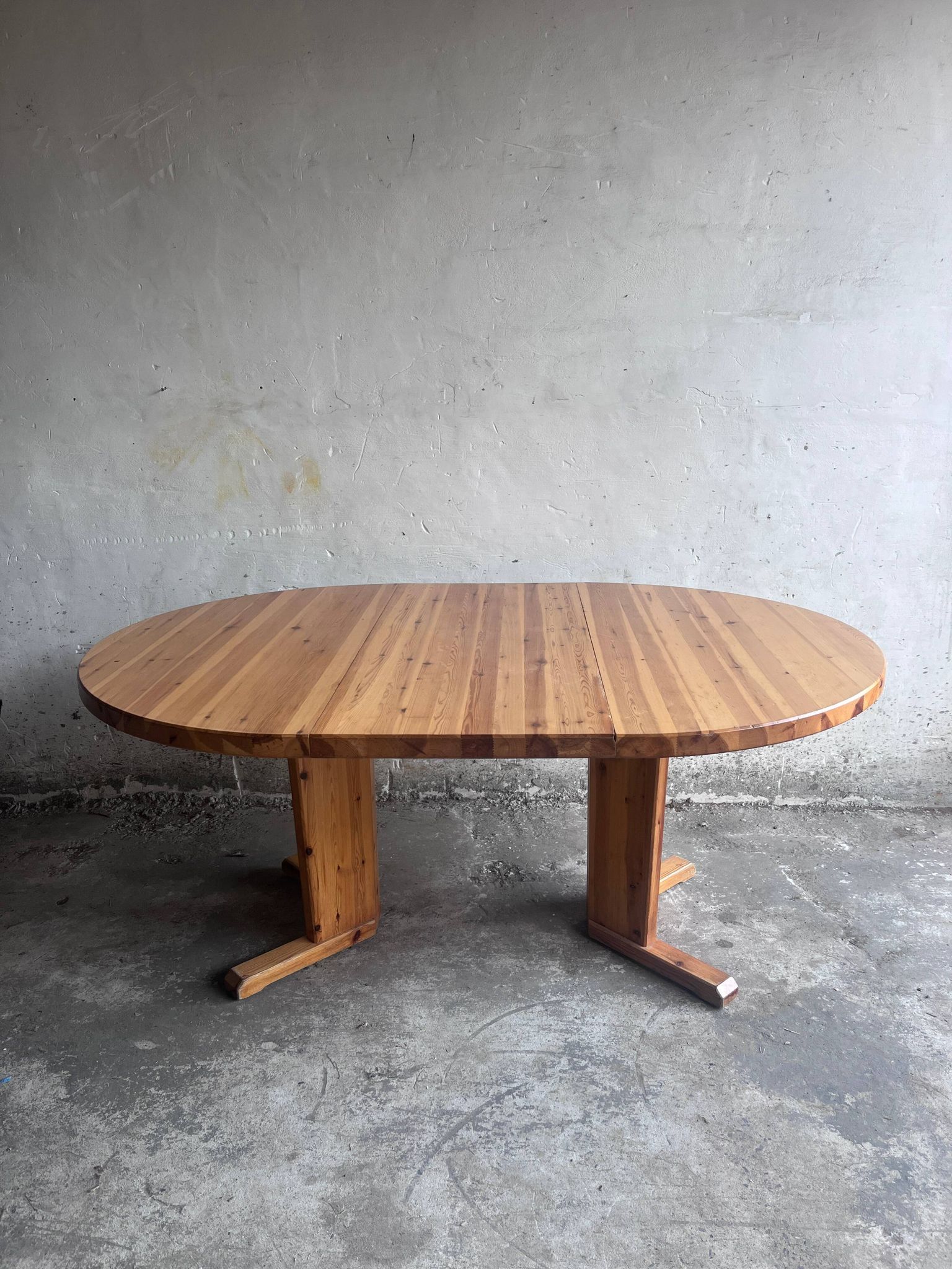 Extendable dining table in solid pine, Scandinavia, 1970s
