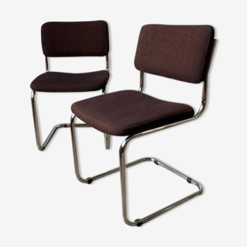 Chaises cantilever