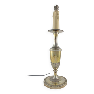 pied de lampe dans le