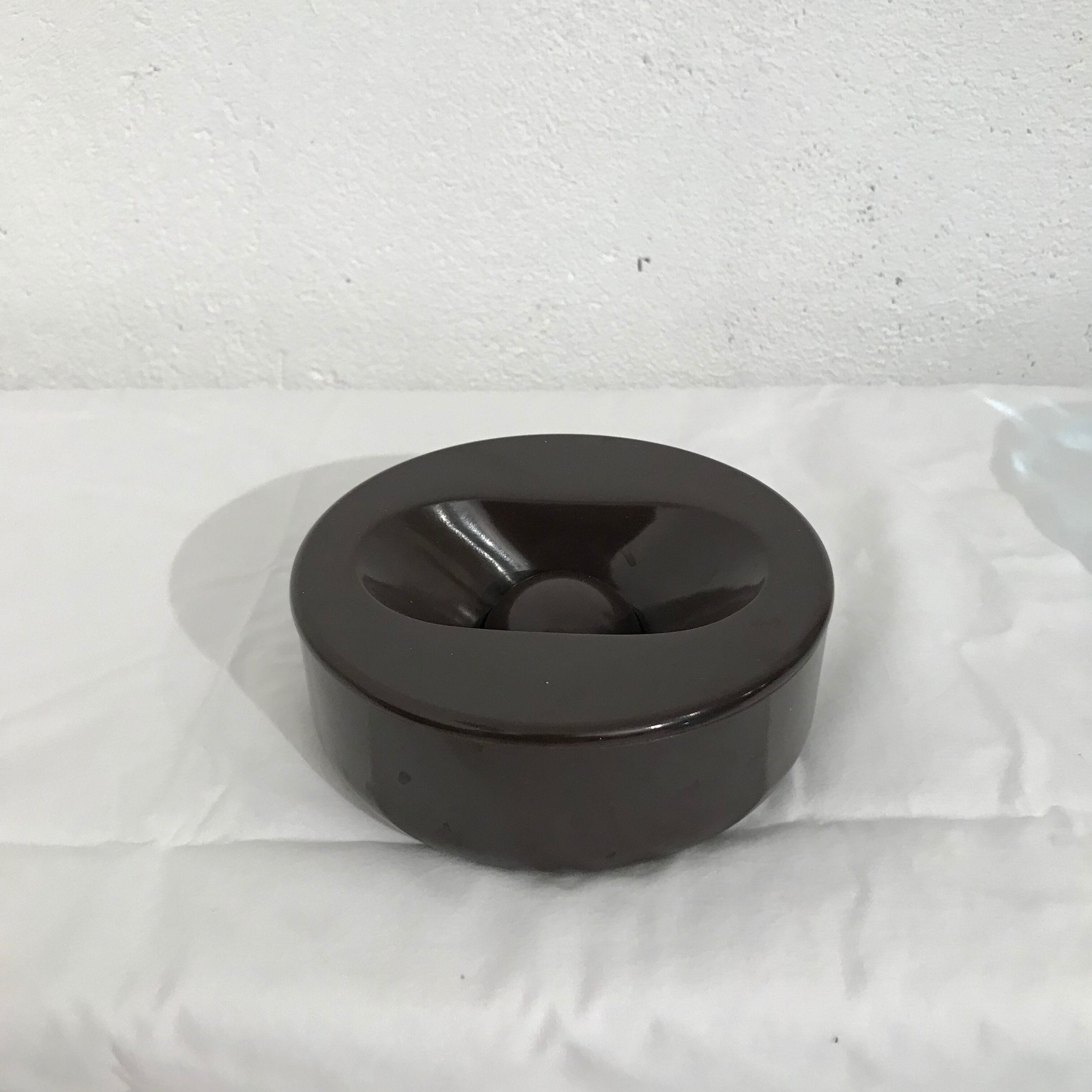 Set of two ashtrays Manade, Samp Design, Jean René Talopp, 1977