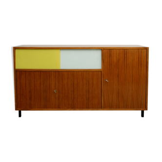 Enfilade des années 1960 avec portes coulissantes colorées