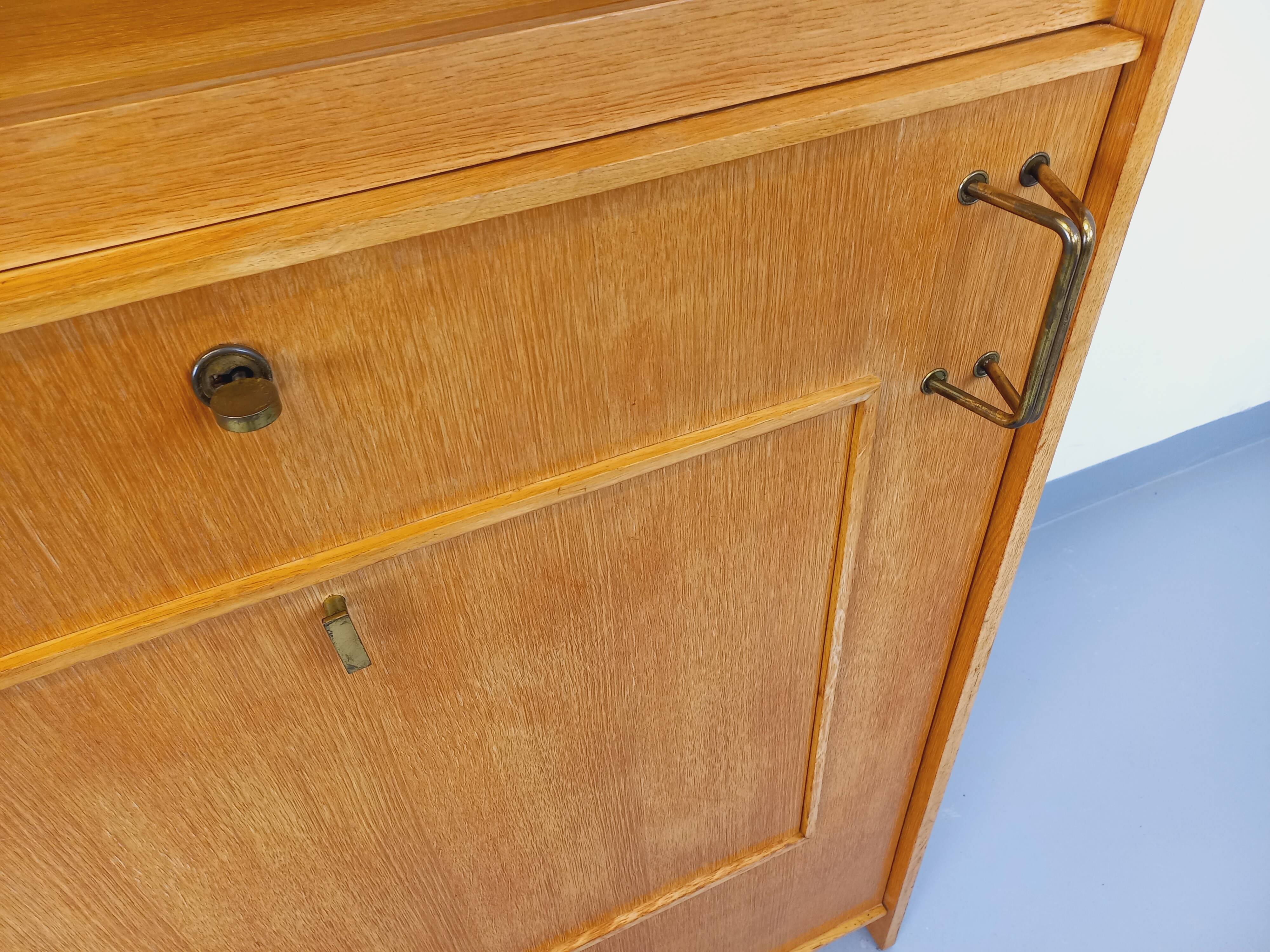 Vintage bookshelf with oak side table.