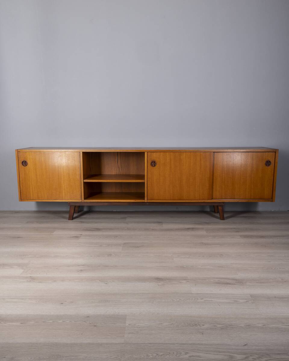 Vintage 1960s Italian-design teak wood sideboard