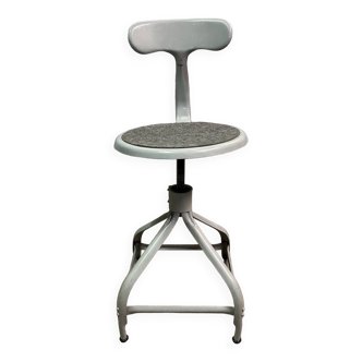 Nicolle whale tail workshop chair