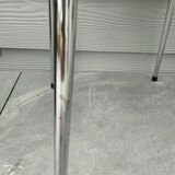 3 Chaises en skaï marron chocolat des années 1960-1970, estampillées.