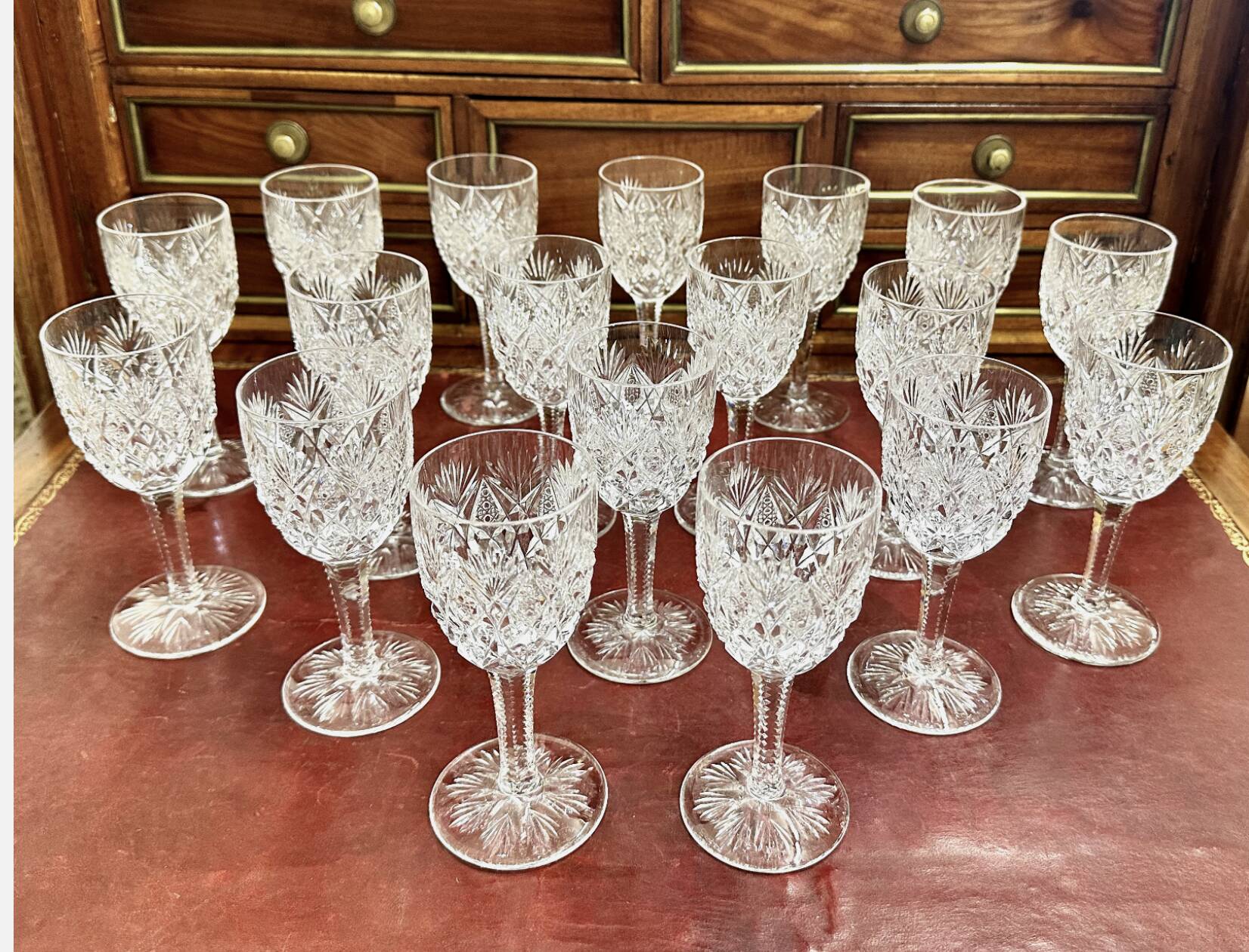 18 Saint Louis crystal white wine glasses “Florence model” -340001