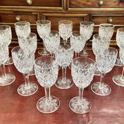 18 verres à vin blanc en cristal Saint Louis « modèle Florence » -340001