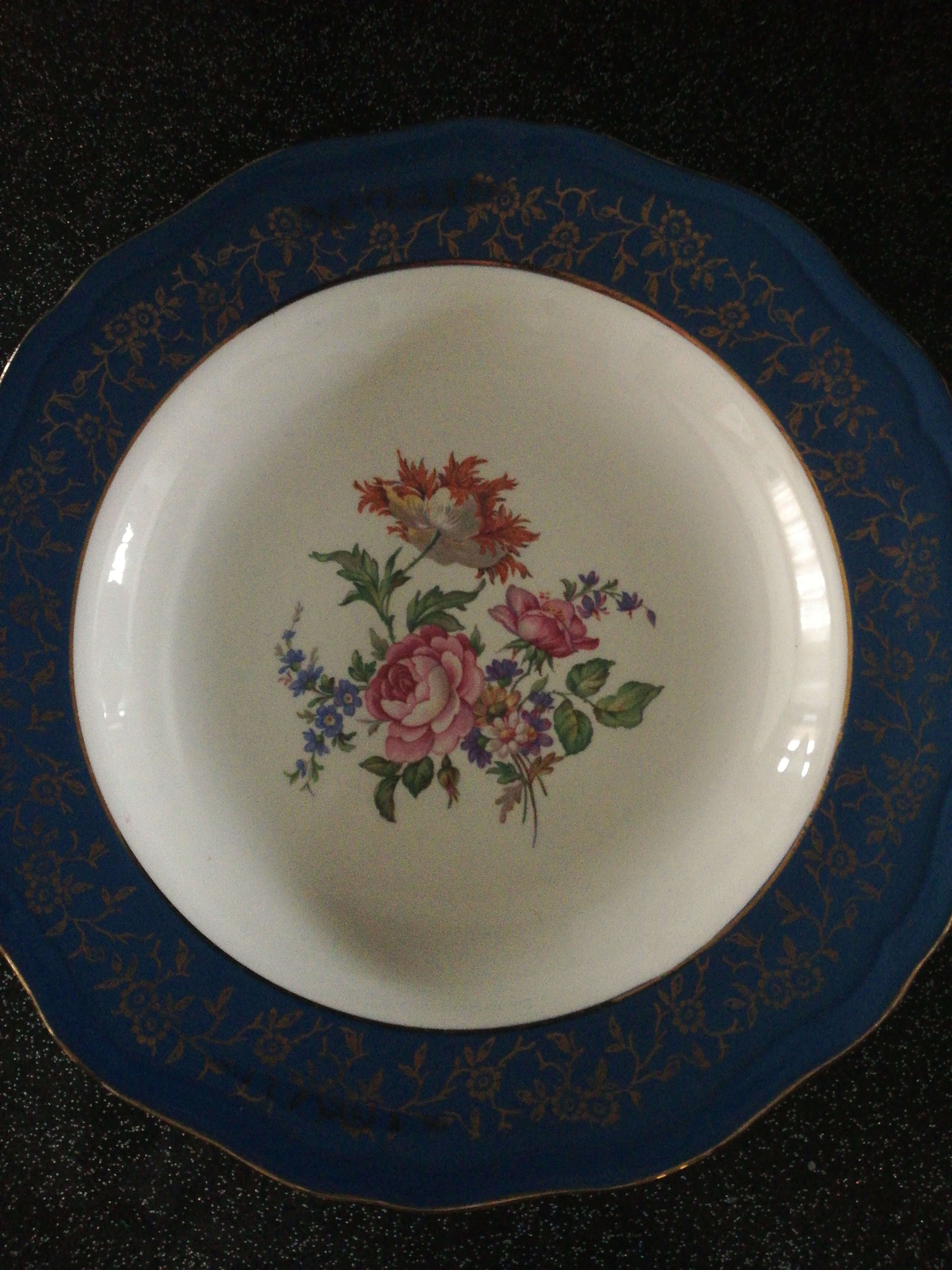 Set of 4 blue l'amandinoise Prestige plates