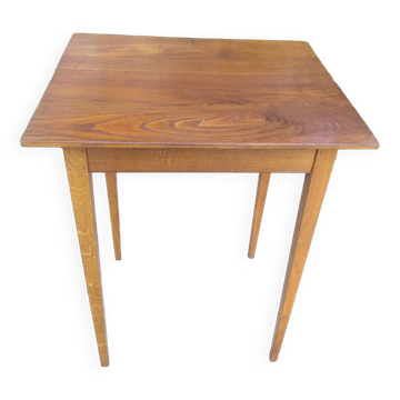 Table d'appoint en chêne massif