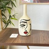 Red Oudm Vase