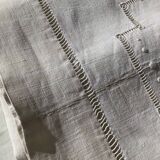 EL drap embroidered hand flowers and day ladder central couture