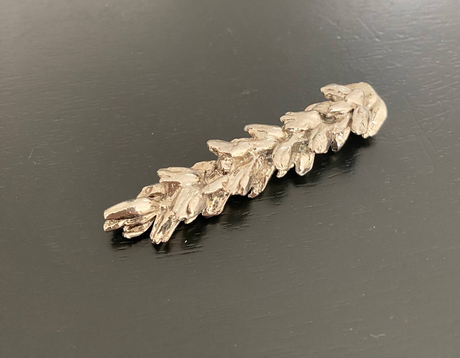 6 wheat-shaped knife holders in silver-colored metal