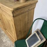 Country buffet in pitchpin