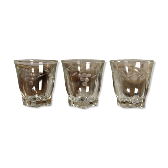 Set of 3 Engraved Liqueur or Shot Glasses - Art Deco 1940 certified