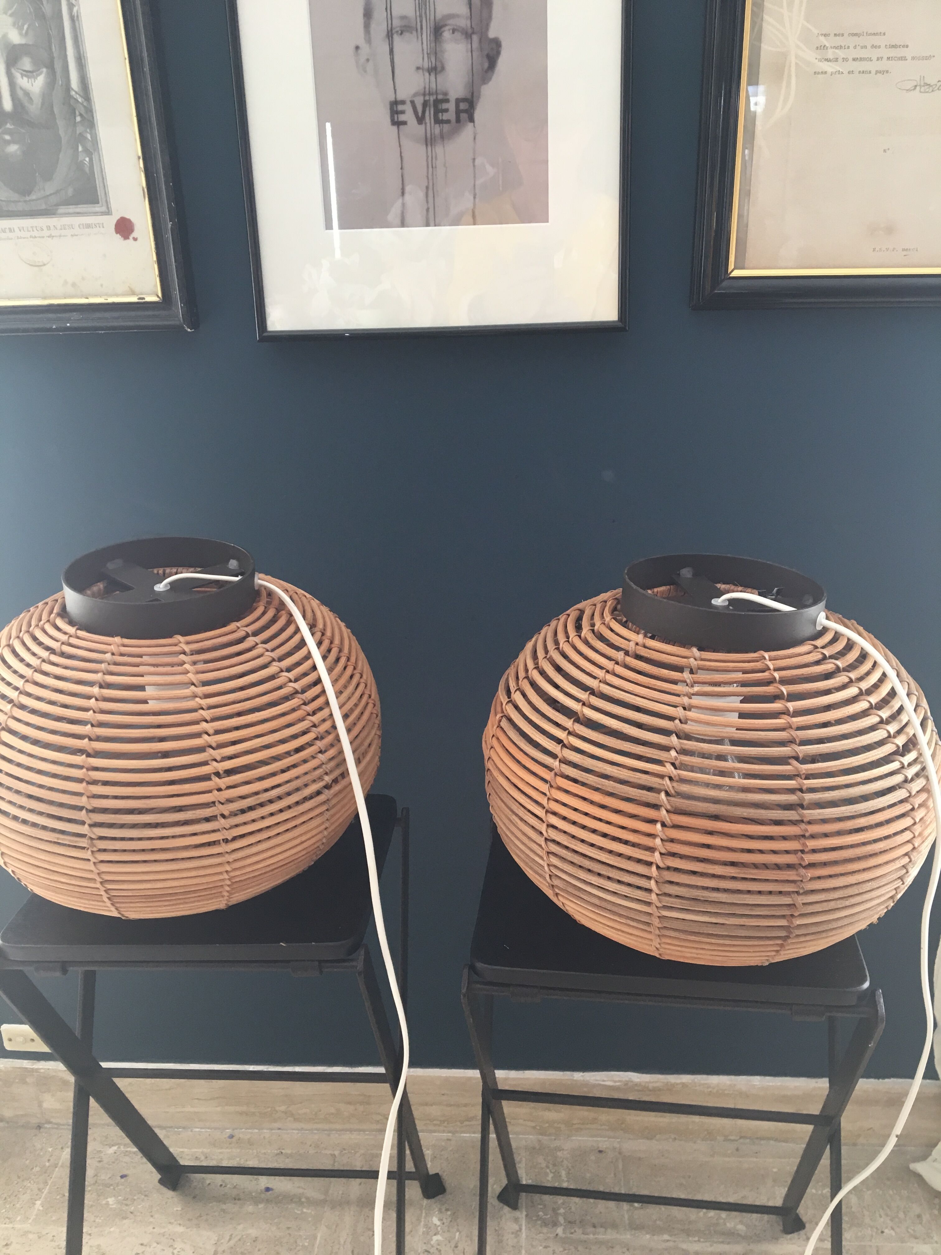 Table lamp or walker