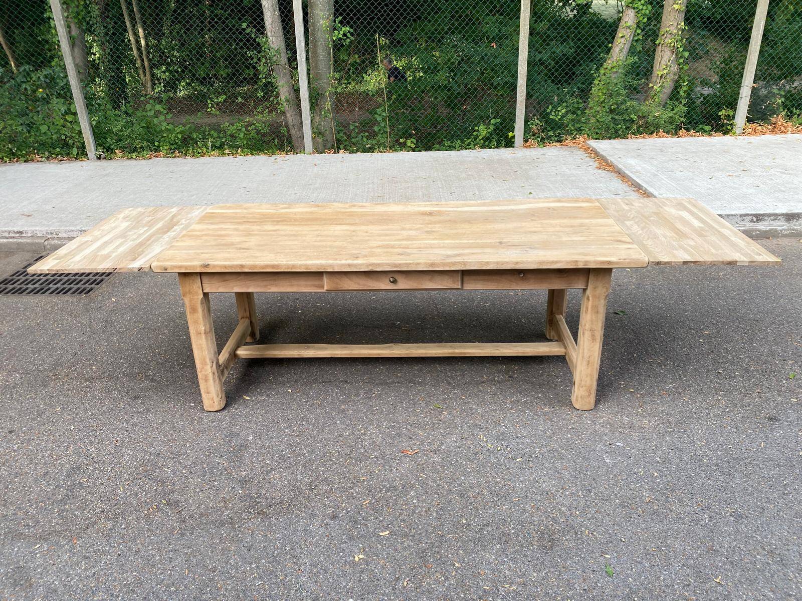 Large extendable farmhouse dining table stripped in solid oak 200-300cm
