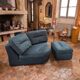 Chauffeuse angle vintage et son pouf