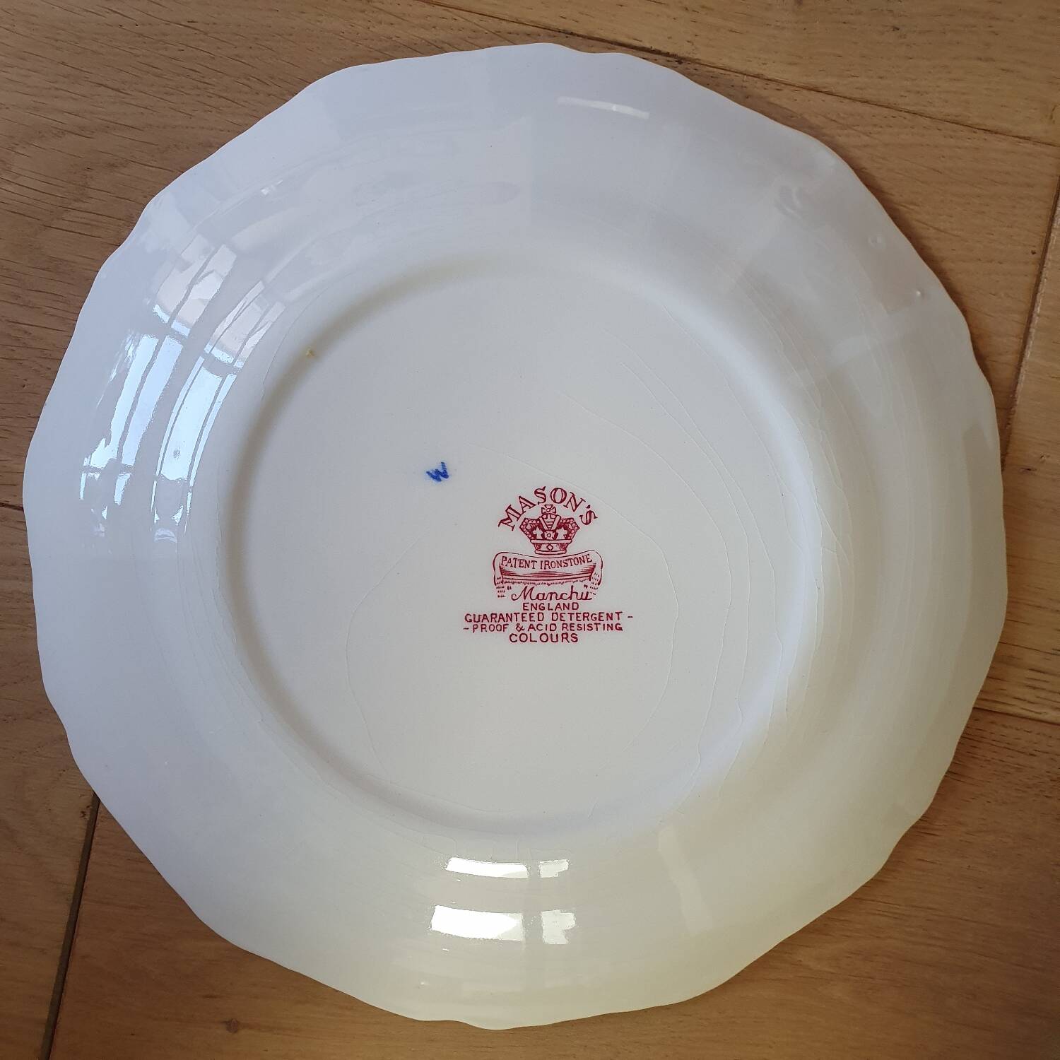 12 Mason's dinner plates