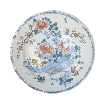 Plate Gien Coq with peonies early twentieth century