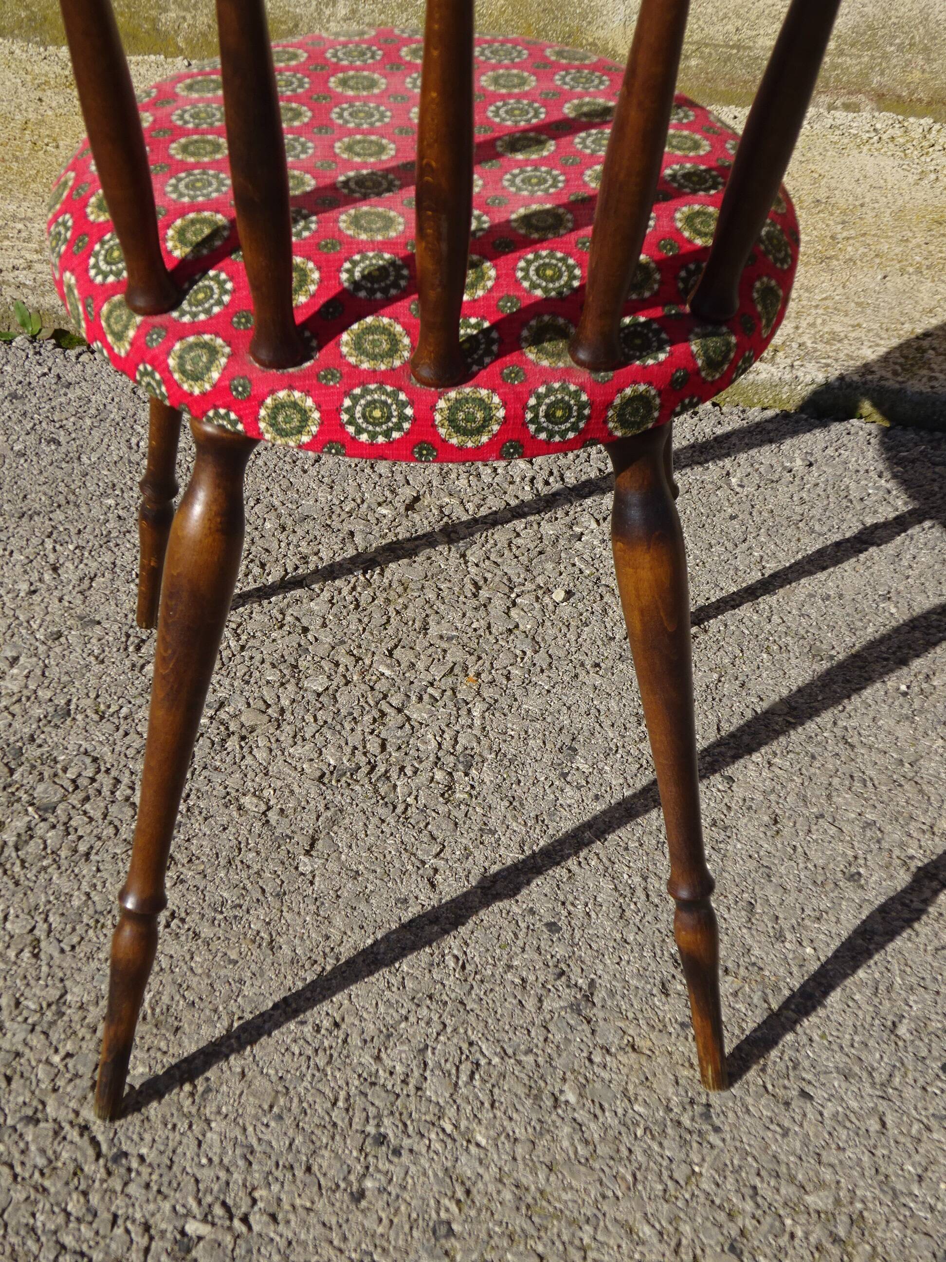 Vintage chairs, wooden, with splayed legs, both.