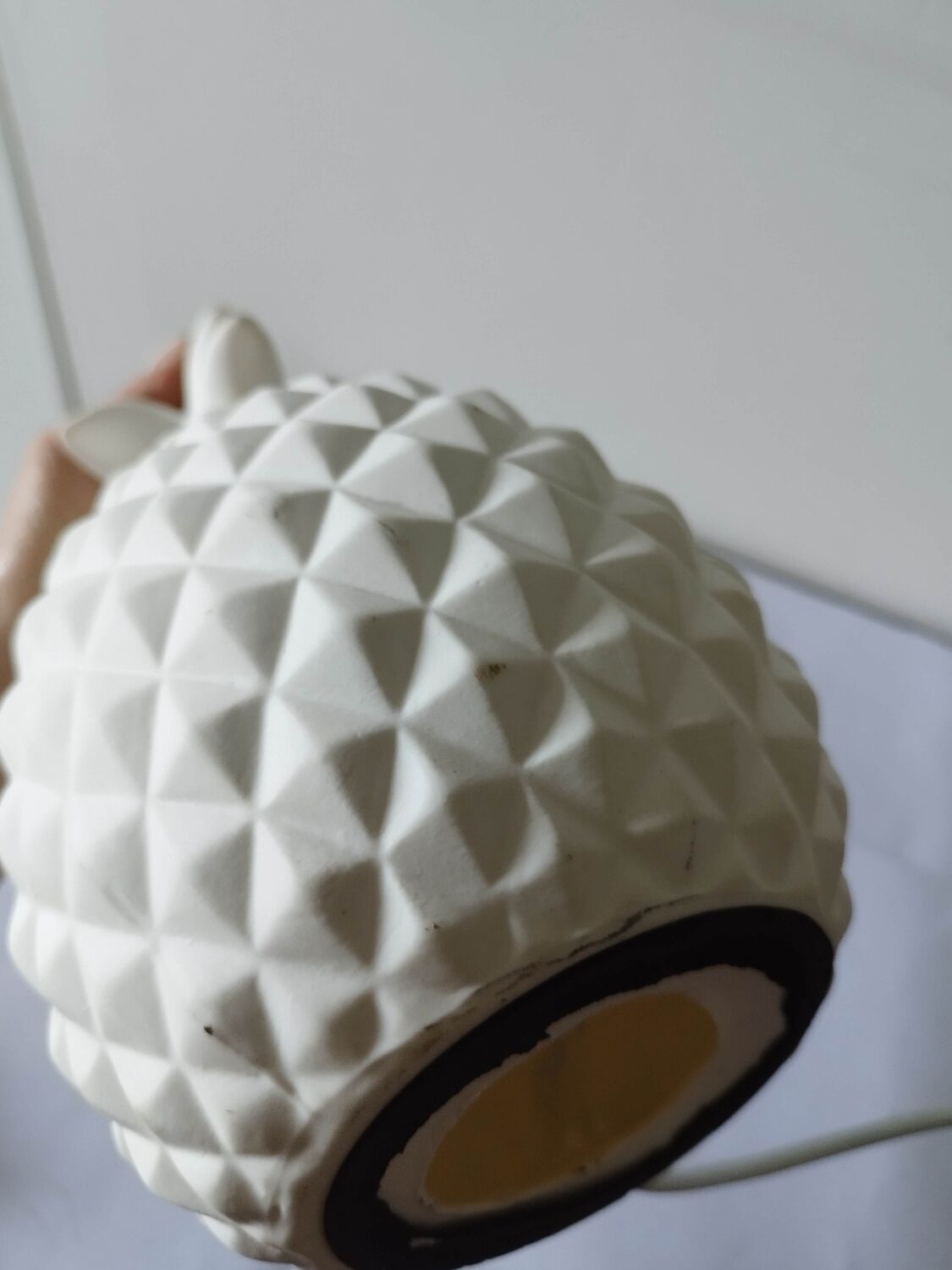 Pineapple lamp in white biscuit