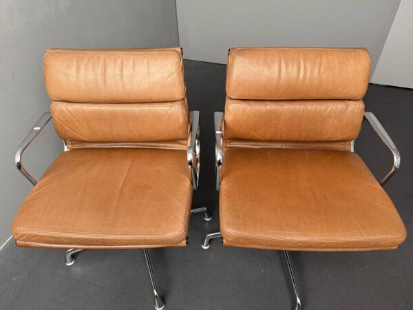 12 fauteuils Soft Pad Alu EA 208, cuir cognac, fauteuil pivotant par Charles & Ray Eames pour Herman Miller, Allemagne, années 1970.