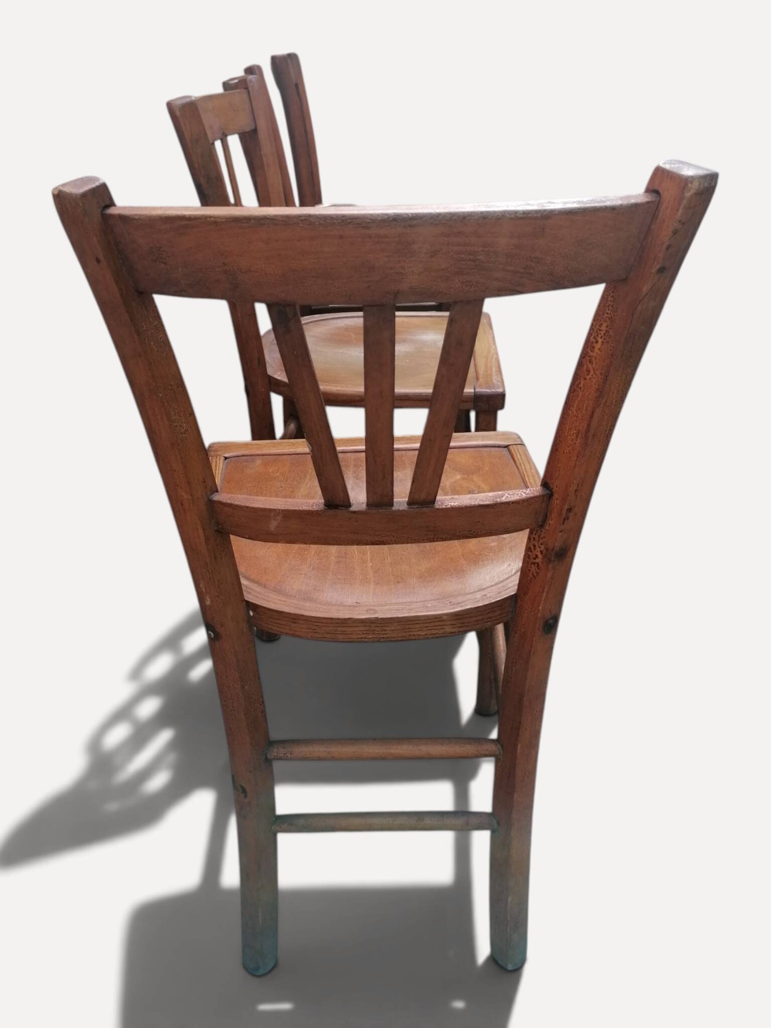 4 Luterma bistro chairs.
